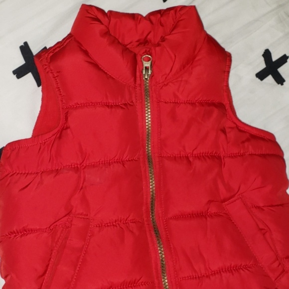 Red Old navy vest - Picture 2 of 5